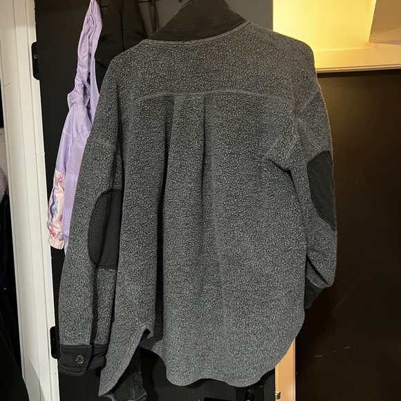 Free People ruby shacket - Picture 4 of 10